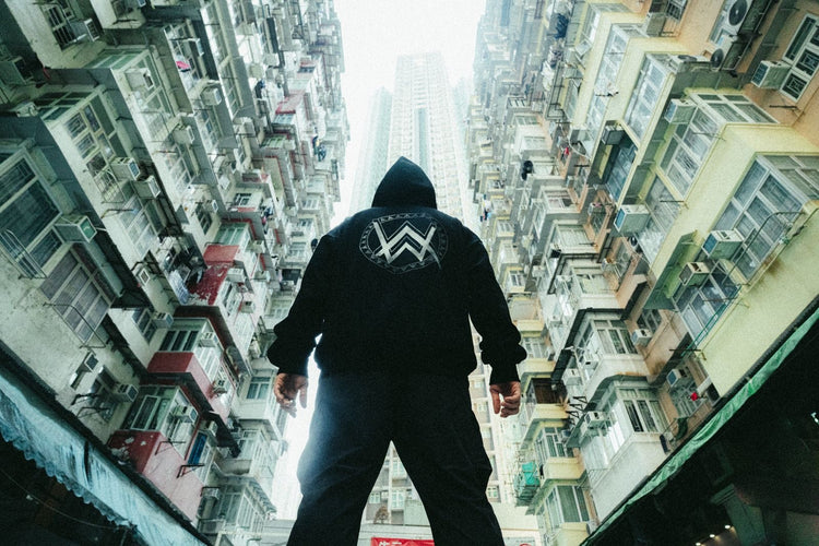 Core LV1 Windbreaker