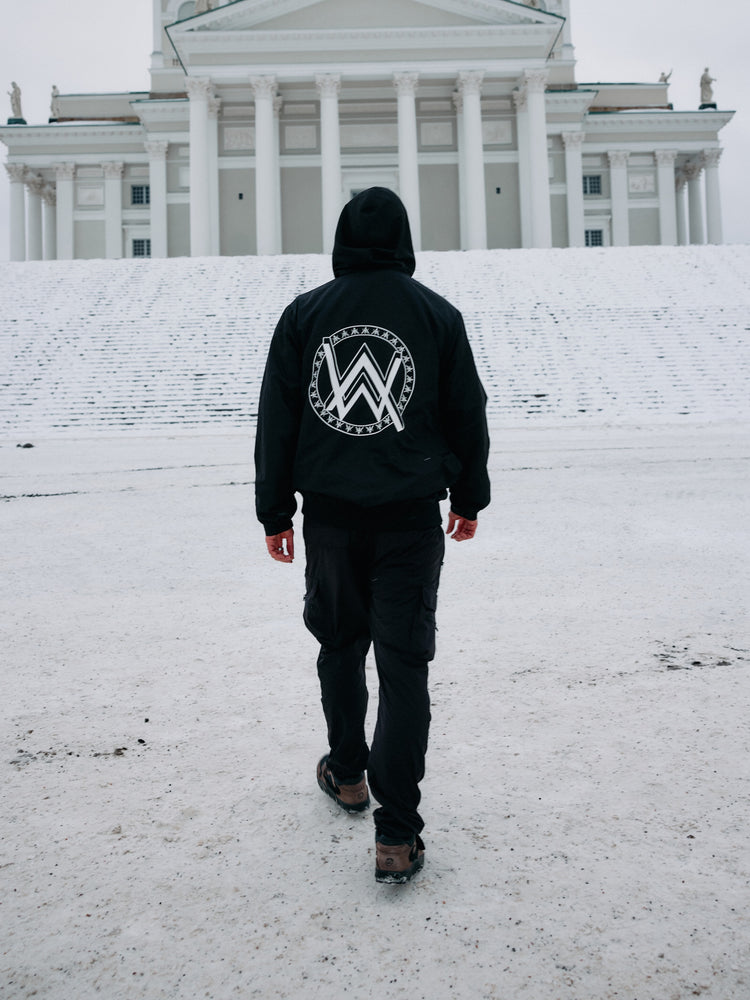 Core LV1 Windbreaker