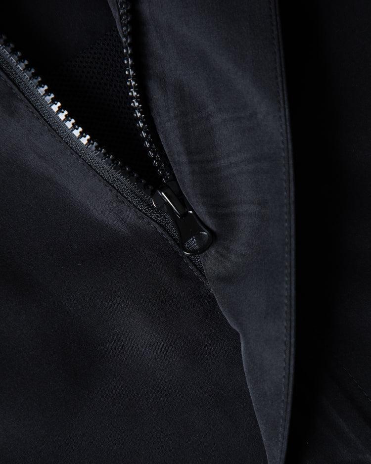 Core LV1 Windbreaker